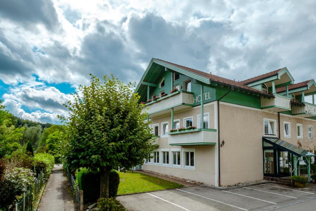 Gartenhotel Salzach 부르크하우젠 외부 사진