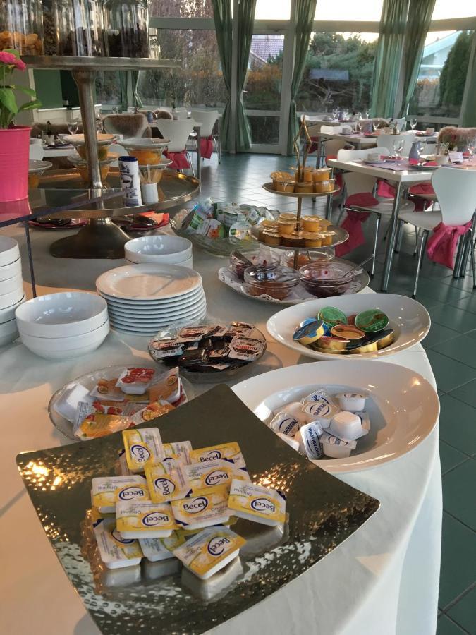 Gartenhotel Salzach 부르크하우젠 외부 사진