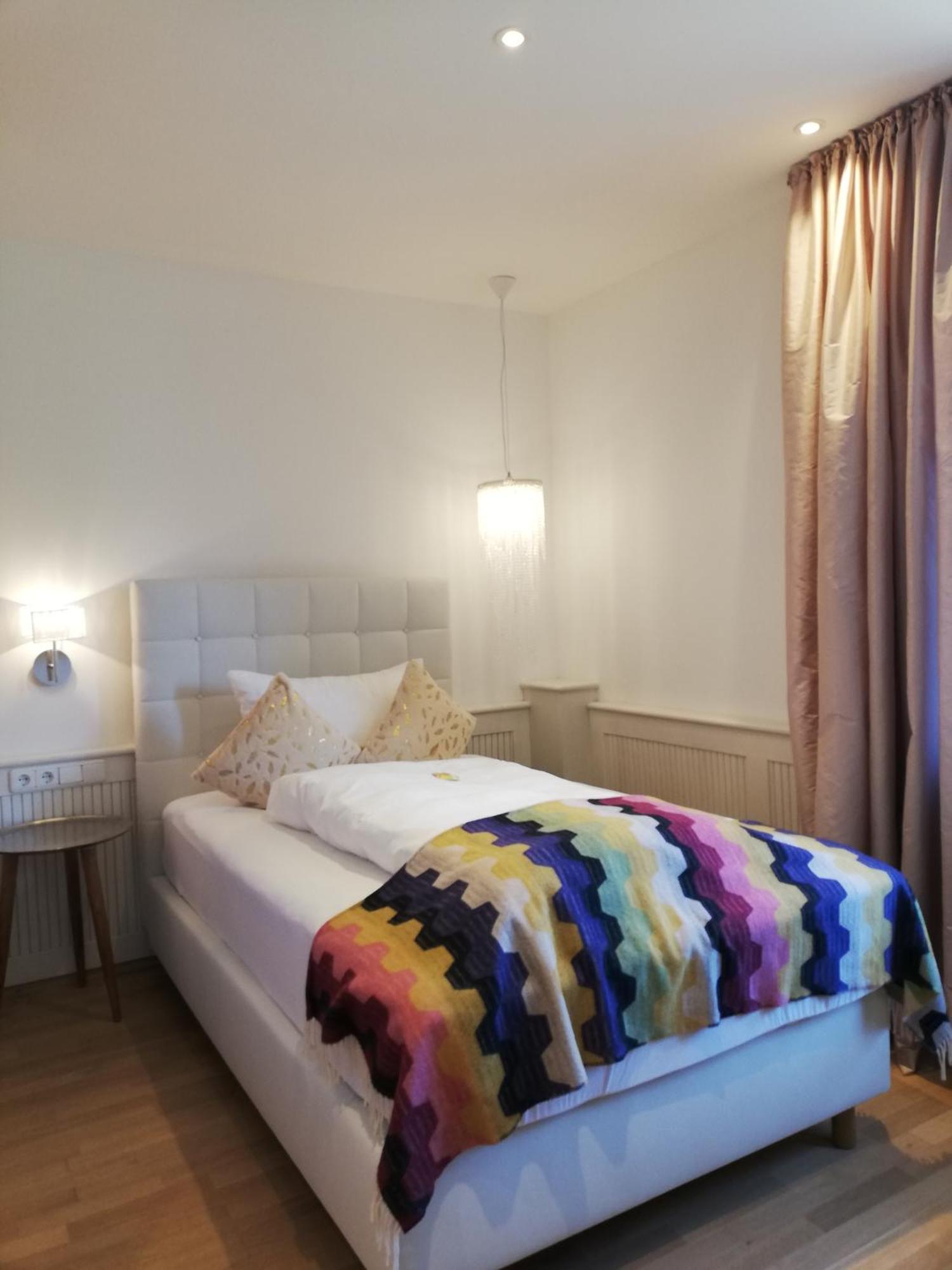 Gartenhotel Salzach 부르크하우젠 외부 사진