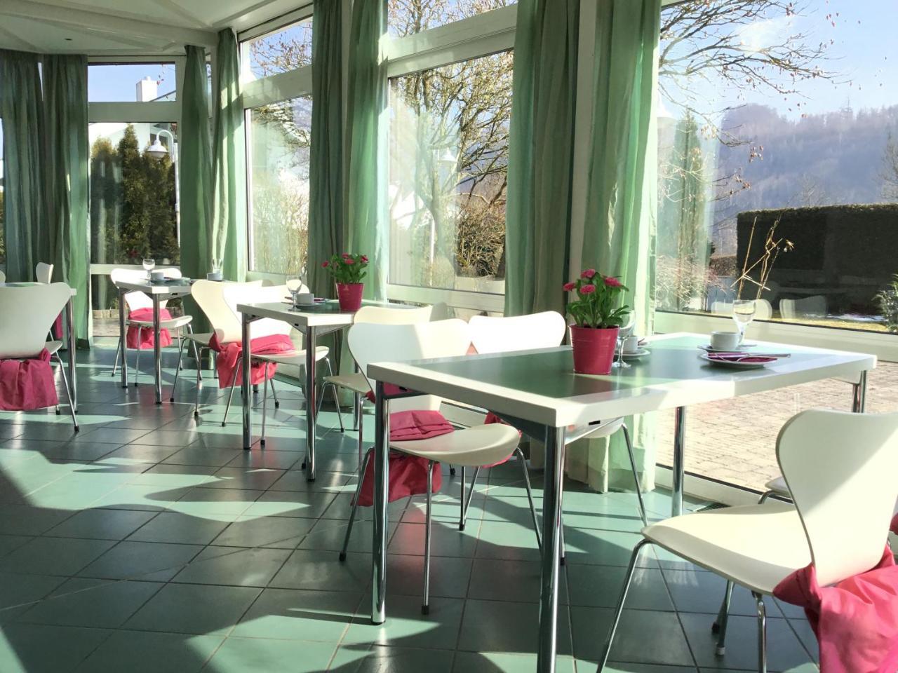 Gartenhotel Salzach 부르크하우젠 외부 사진
